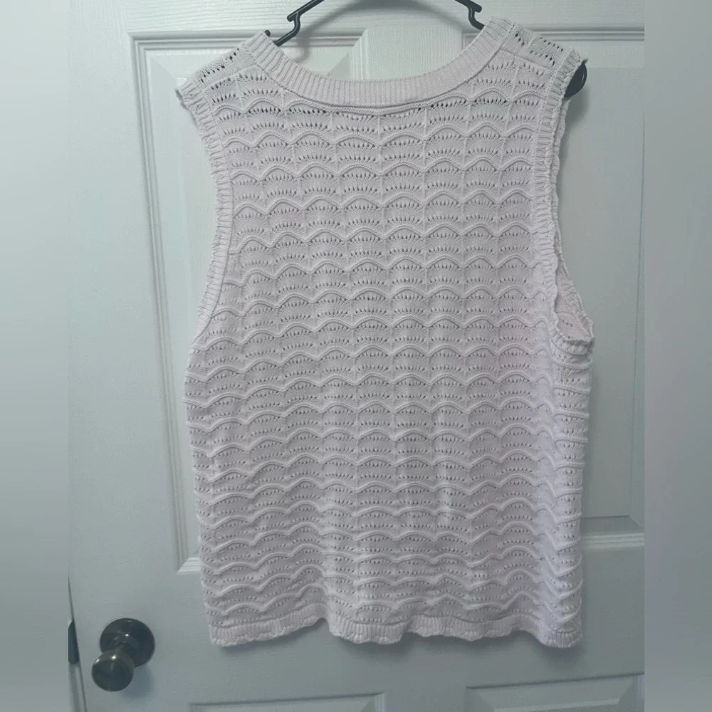 LOFT Scalloped Pointelle Sweater Tank Top NWOT - Picture 10 of 10